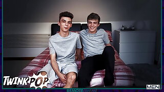 Callum And Cole Flip Fuck Each Other While Horny Stud Dante Colle Enjoys The Show - TWINKPOP
