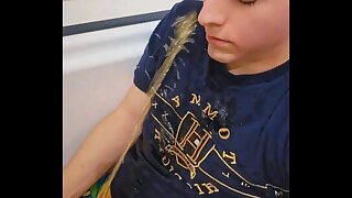 Yellow piss in my mouth 💦