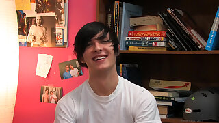 Sexy Twink Aidan Chase Gives an Interview