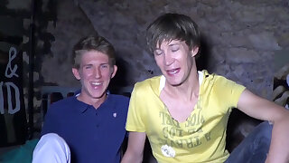 Amateur Sex Tape with Twink 18 Yo and Older