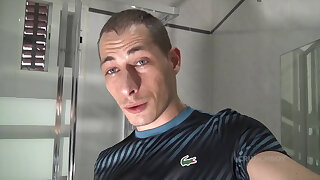 Max fucked bareback by Robin